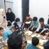 citra-kirana-ngobrol-sama-anak-yatim[1]